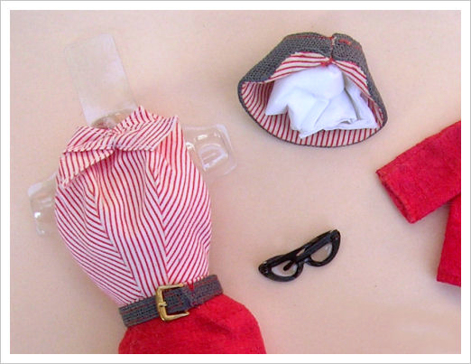 Busy Gal blouse glasses